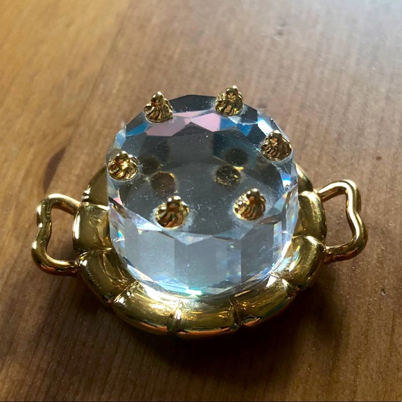 Retired Swarovski Birthday Cake Figurine - Picture 1 of 3